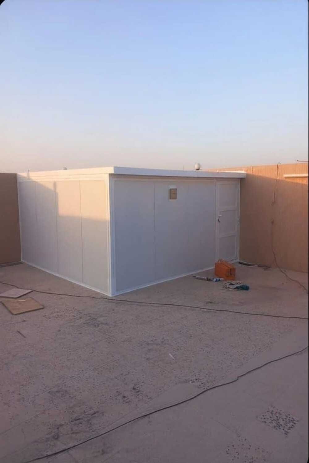 ساندوتش بانل معزول بالرياض: المميزات والأنواع والأسعار والتركيب