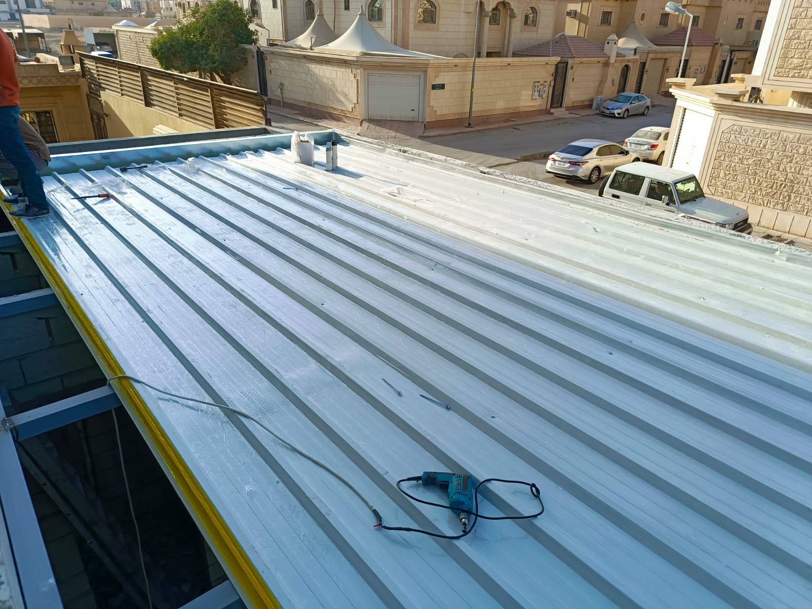 تركيب غرف وملاحق ساندويتش بانل في الرياض 