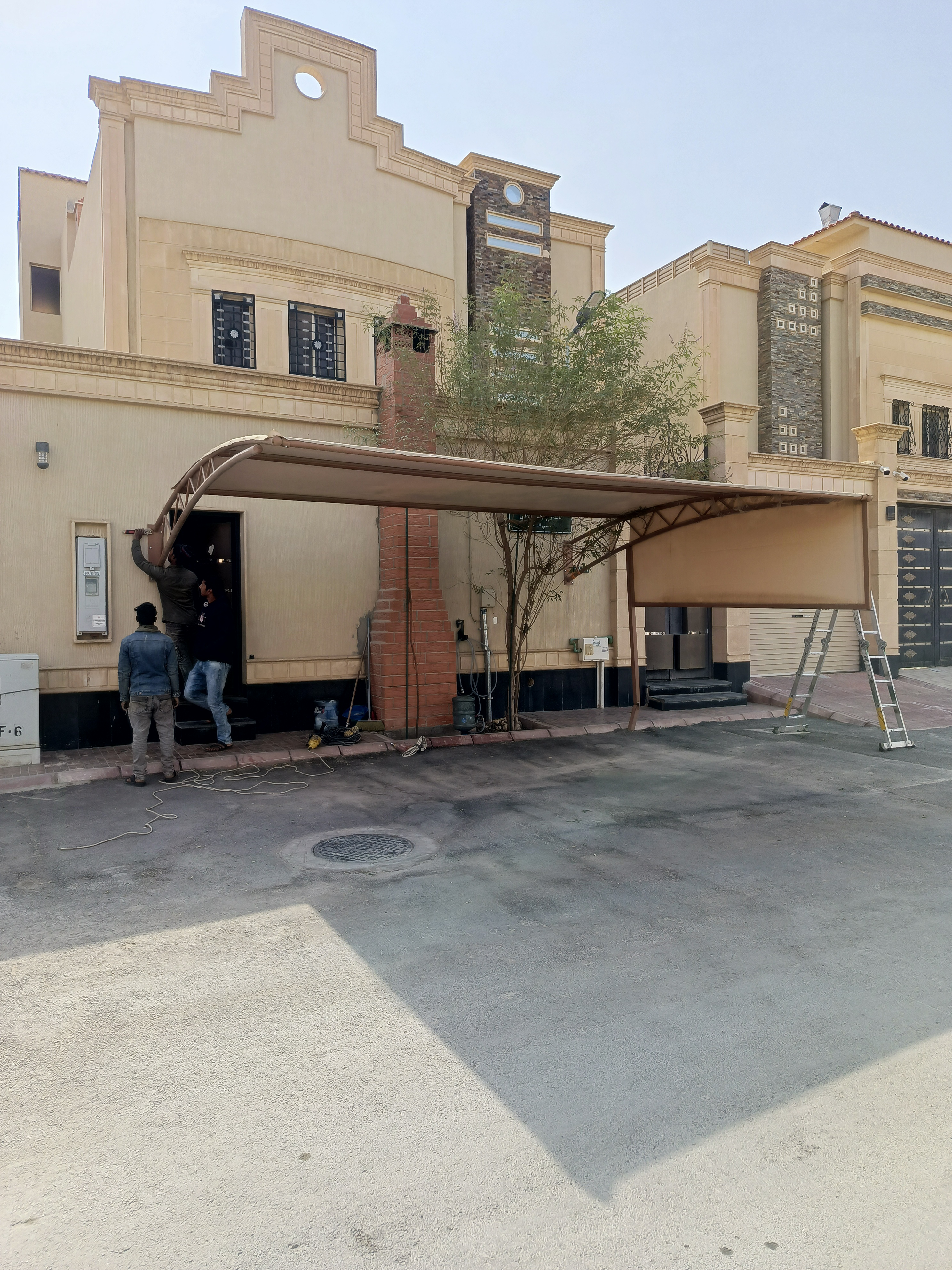 مظلات وسواتر في الرياض