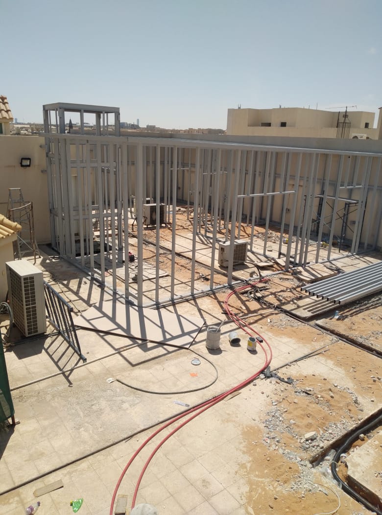 بناء ملاحق سندويش 12